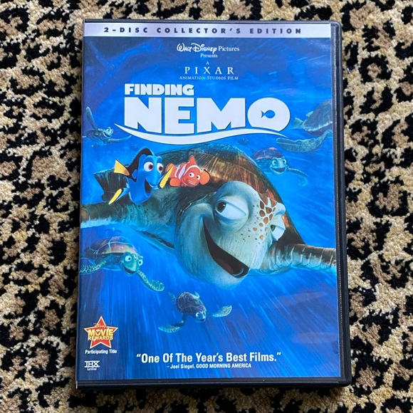 Shrek and Finding Nemo DVD bundle - Picture 4 of 5